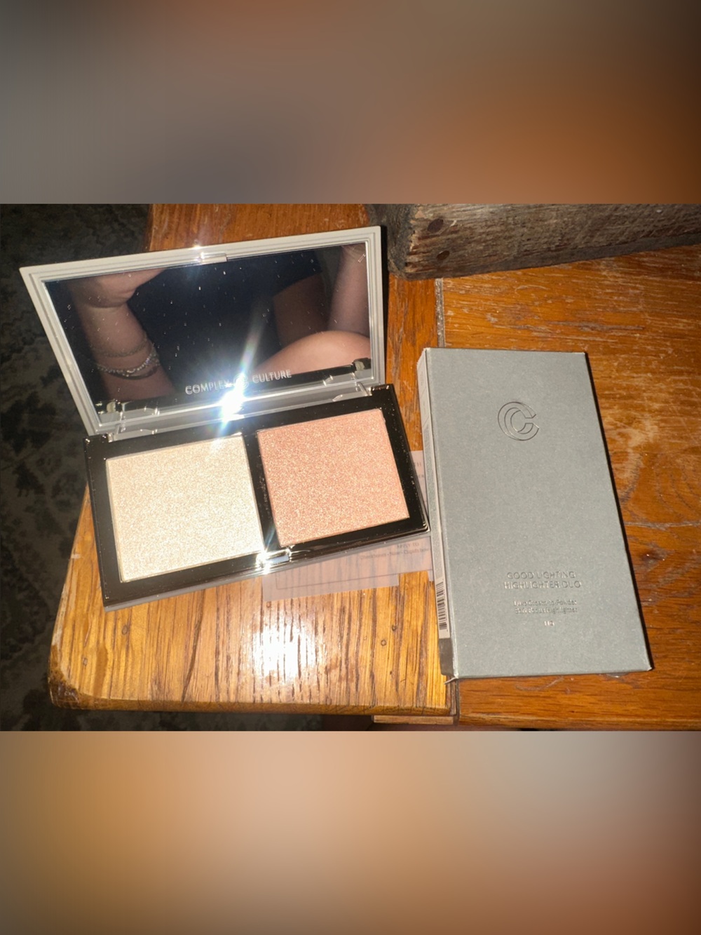 Compact Glow Duo Highlighter Palette — Champagne & Peach
